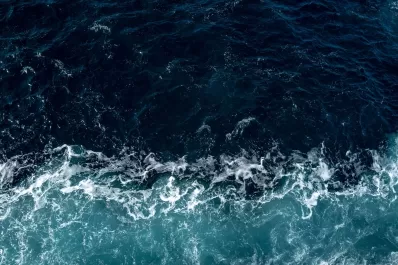 ¿Por qué los océanos están modificando su color y cómo influye el cambio climático?