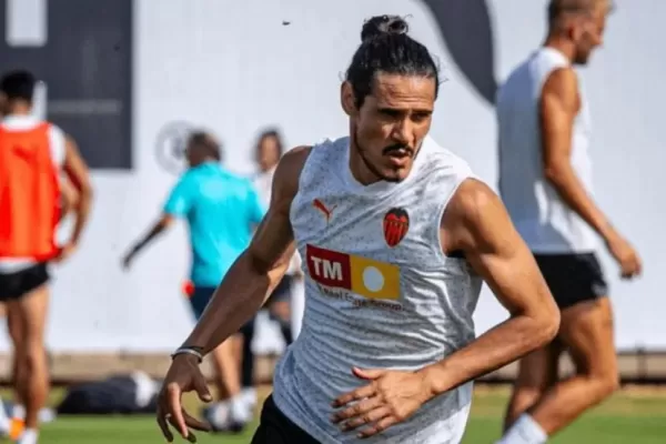 Boca, con Blondel casi adentro y Cavani en camino