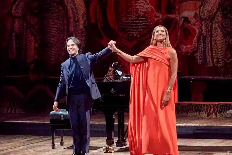 Masterclass de la soprano Virginia Tola y el pianista Horacio Lavandera