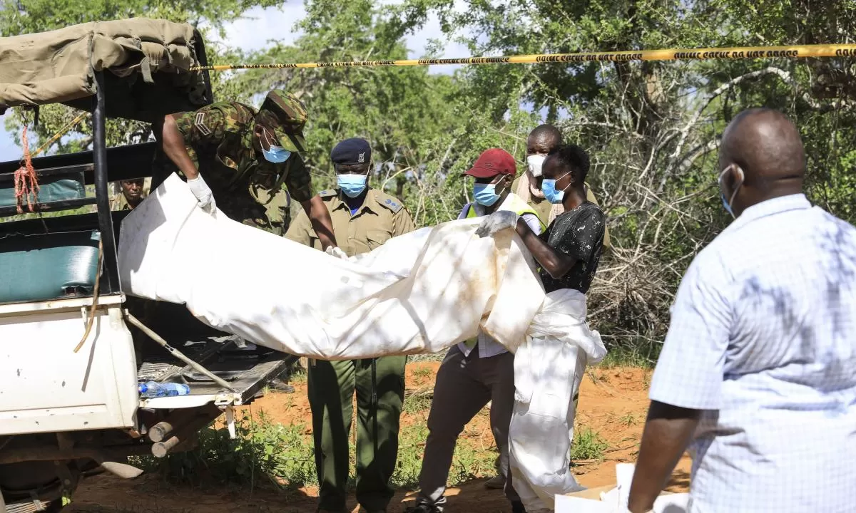 Los cadáveres fueron encontrados en medio de un bosque de Kenia.