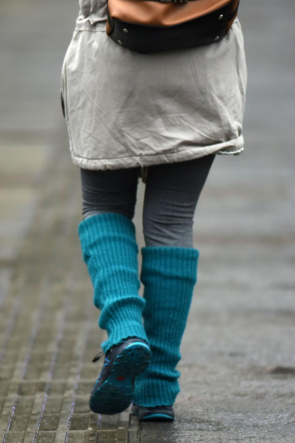  A FALTA DE BOTAS... Buenas son las polainas para proteger bien las piernas. 