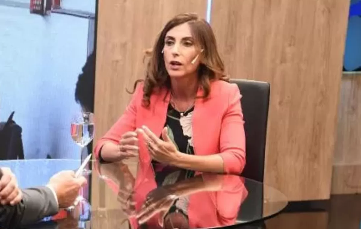 CAROLINA VARGAS AIGNASSE. La ministra deberá recibir a la dirigencia. LA GACETA / FOTO DE JOSé NUNO