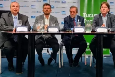 Disertantes extranjeros y nacionales en el Congreso de Protocolo