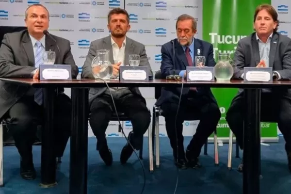 Disertantes extranjeros y nacionales en el Congreso de Protocolo