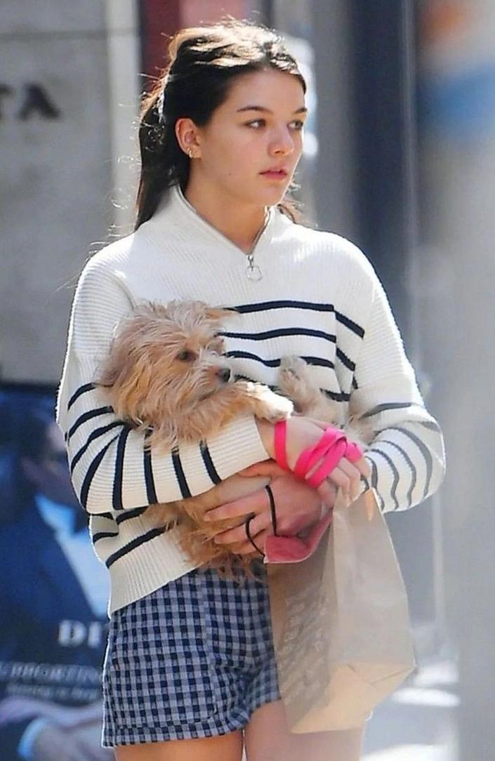 Suri Cruise vive en su mamá en Nueva York