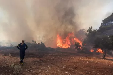 Los incendios llevan muerte y destrucción al Mediterráneo
