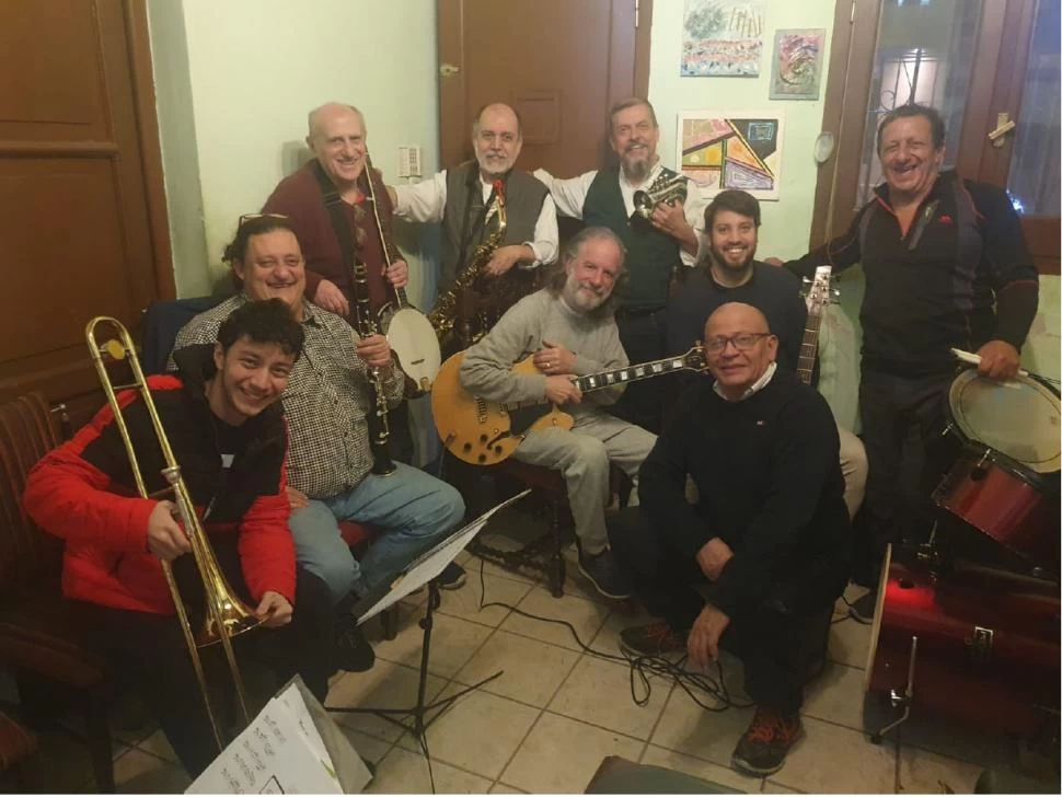 MADUREZ. La Pequeña Jazz Band se mantiene fiel a un estilo puro de dixieland, con un repertorio de standars. 