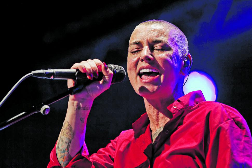 Sinéad O’Connor: brilló en los años 90 con su voz, su belleza y sus controversias