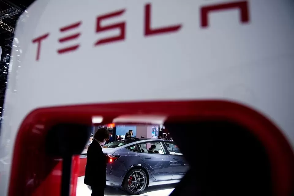 TESLA busca trabajadores en la Argentina