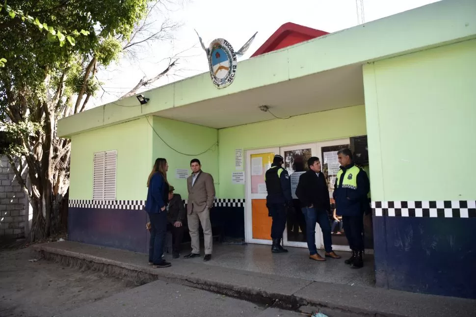 ALIVIO. El personal del Servicio Penitenciario colaborará con los policías en la custodia de presos. LA GACETA / FOTO DE INÉS QUINTEROS ORIO 