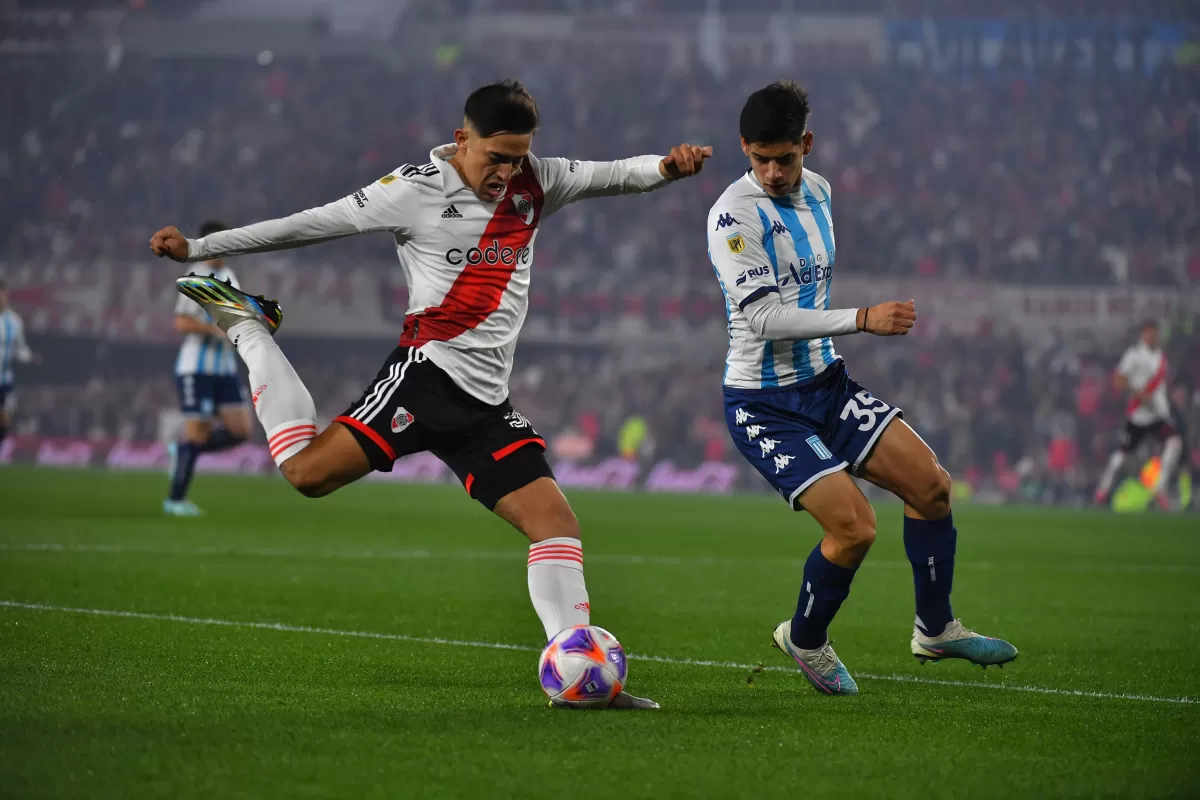 River le ganó a Racing en el Monumental y extendió los festejos por el campeonato