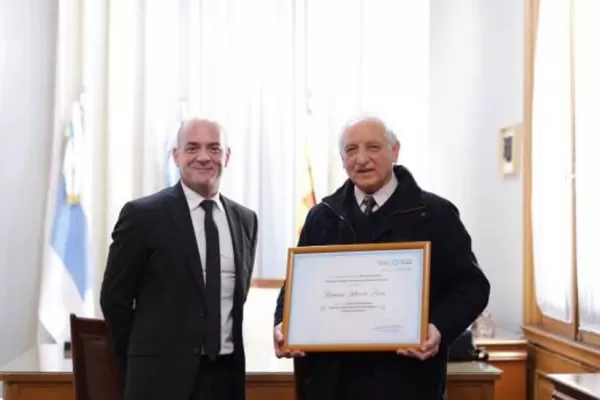 Un profesor de música jubilado fue reconocido como Orgullo Tucumano