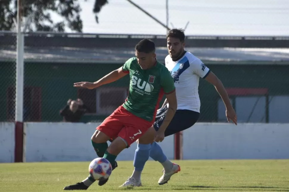 DESEQUILIBRIO Y GOL. Melo es el jugador más preponderante que tiene “Agro” esta temporada. Es clave en la creación y el máximo goleador del equipo. Club Agropecuario 