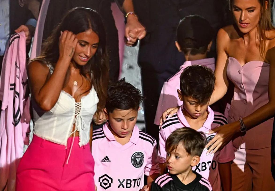 Antonela Roccuzzo en la presentación de Messi en Inter Miami