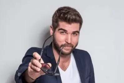 Llega al Mercedes Sosa Juampi González, un feliz soltero muy de novio