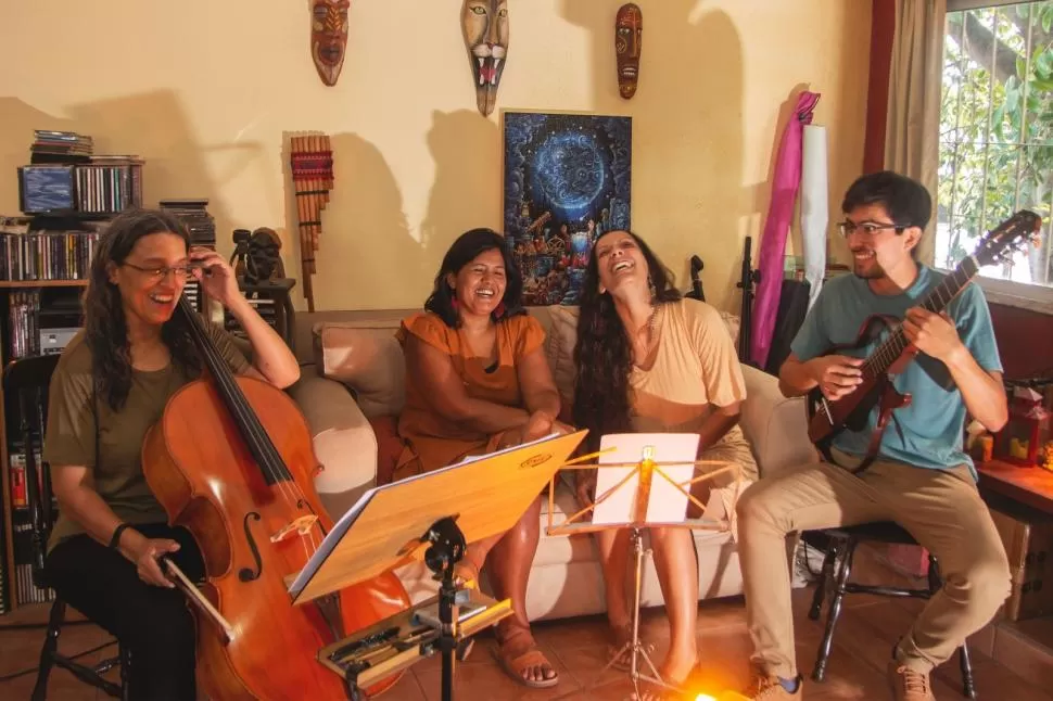 VOCES E INSTRUMENTOS. A las 13, Tréboles se lanza “En ritual” para crecer fuerte y firme desde La Sodería. 