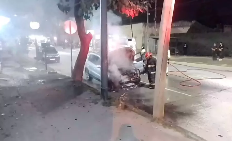BOMBEROS VOLUNTARIOS EN ACCIÓN