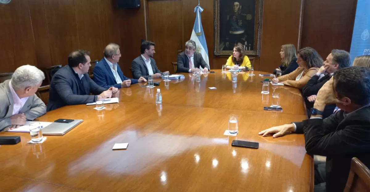 Reunión en el Ministerio de Salud. PRENSA SALUD