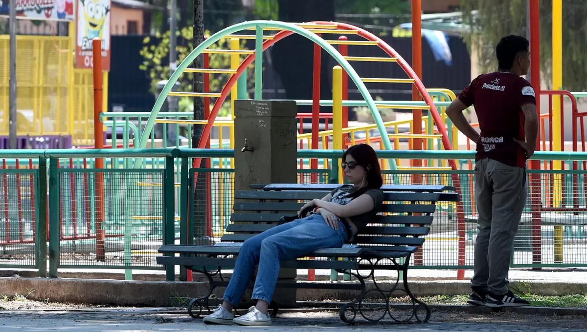 MUCHO SOL. Se espera que la nubosidad sea casi nula hoy en toda la provincia.