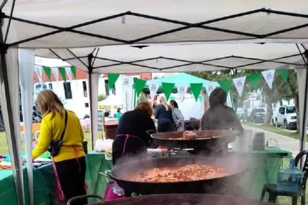 Feria de las Colectividades de Sevilla y Argentina en el Centro Cultural Terán