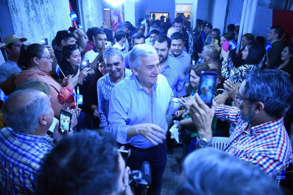 EN LA UCR. Germán Alfaro acompañó a Gerardo Morales en la sede radical. Foto de LA GACETA / Por Diego Aráoz