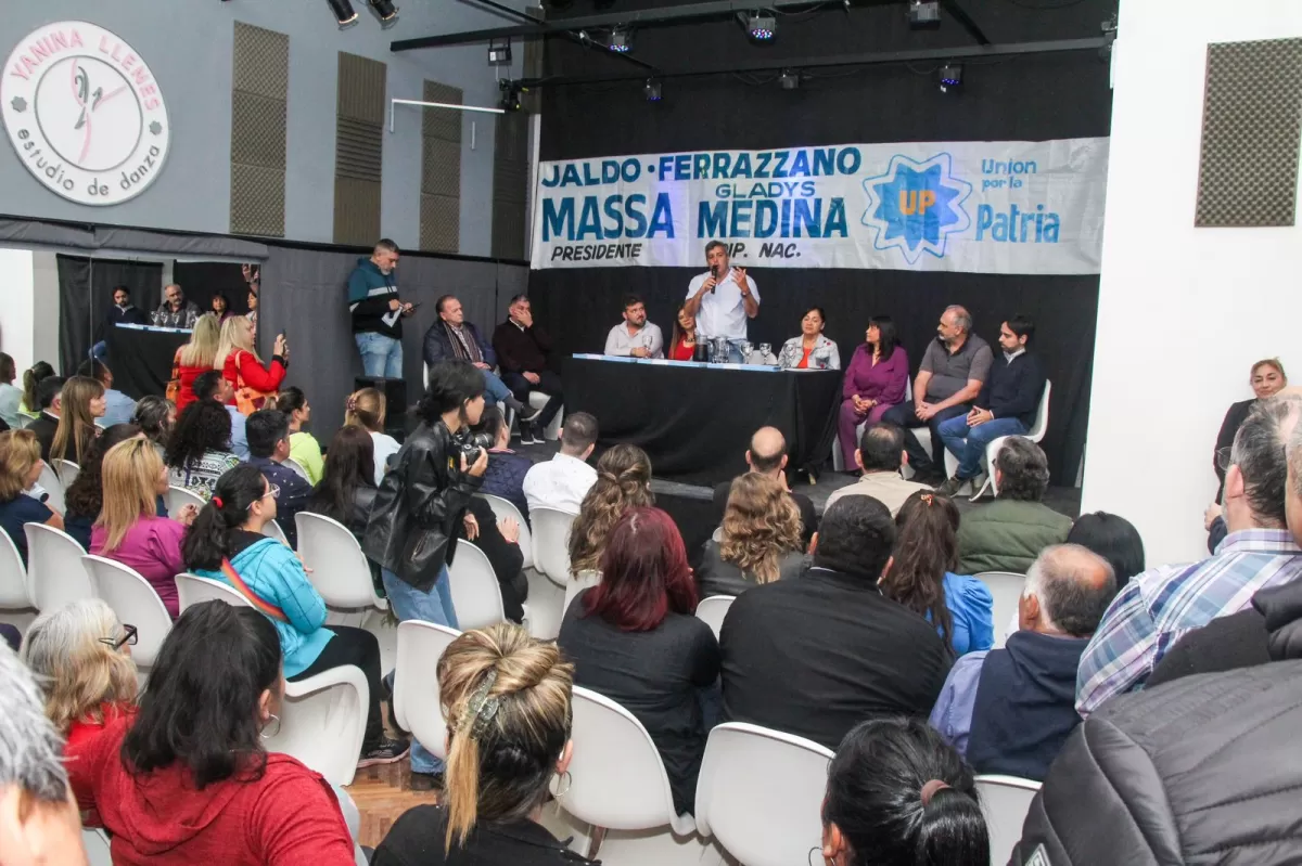 ACTO DE FERRAZZANO EN Yerba Buena. 