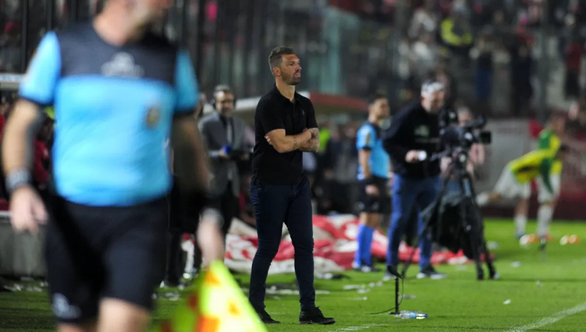 MOVIENDO FICHAS. El entrenador Pablo Frontini reajustará la alineación de San Martín para visitar Puerto Madryn.