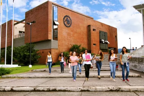 Con más de 50 carreras, la Unsta afianza su presencia en la región