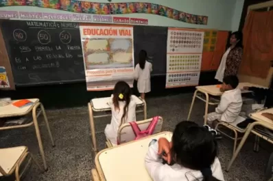 Precandidatos presidenciales firmaron un compromiso por la alfabetización