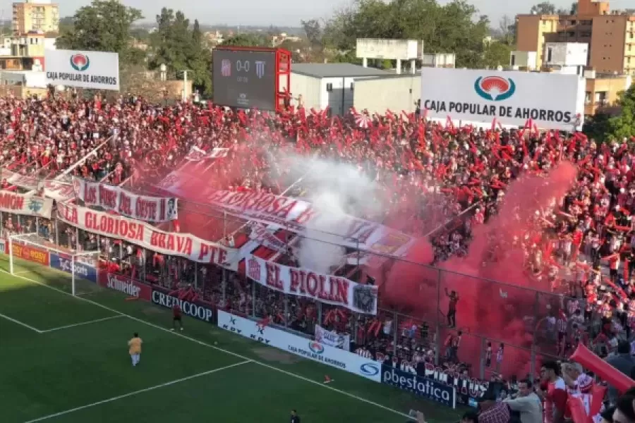 El mal momento de San Martín: la foto que hicieron circular los hinchas tras la derrota en Madryn.