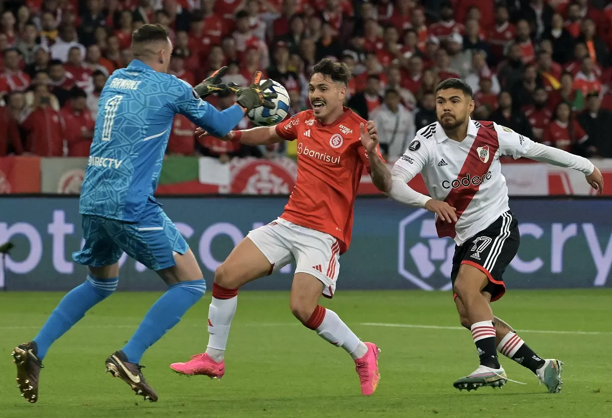 Por penales, River perdió ante Internacional y quedó fuera de la Copa Libertadores