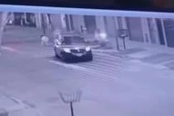 Una nena murió tras ser asaltada camino a la escuela: la escena fue captada por las cámaras