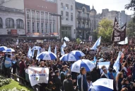 Paro en Tucumán: la marcha docente se concentra en la plaza Independencia