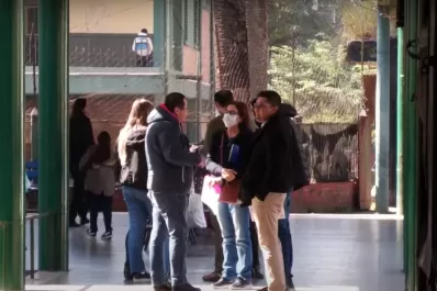 Preocupación por casos de malestar respiratorio en una escuela: No es el olor, pero hay algo en el ambiente