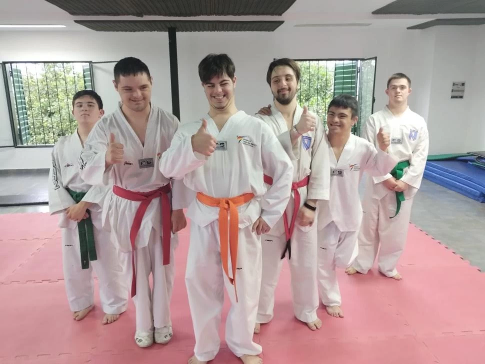 ACOMPAÑADOS. Miguez Lemme y Diebel (segundos) durante las prácticas.  