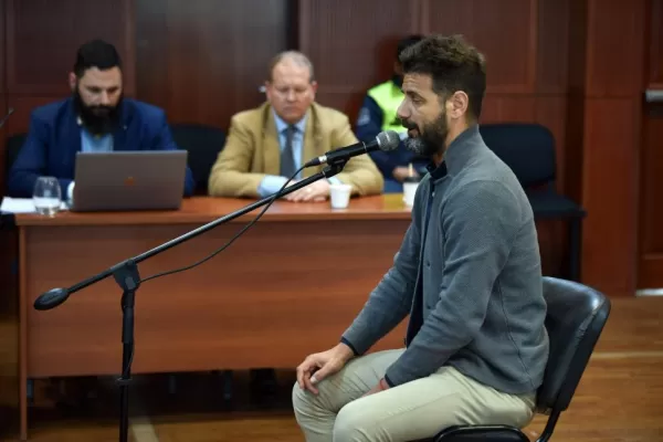 Médico enjuiciado: “Si la chiquita te atacó es porque te teme; tus hijos te tienen miedo”