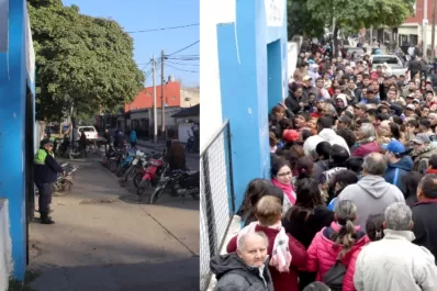 La votación en fotos: la serenidad de hoy en las escuelas contrasta con las demoras que hubo el 11 de junio