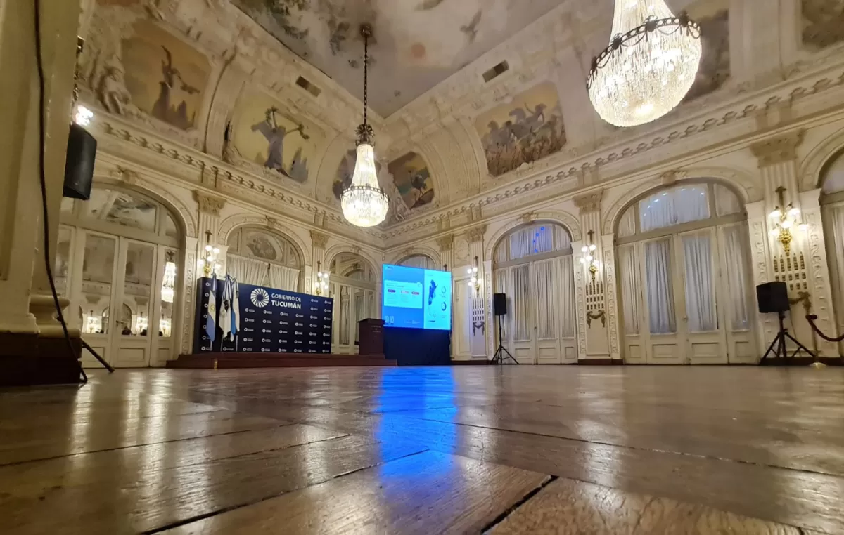 CURIOSO ESCENARIO. La Casa de Gobierno lució prácticamente vacía. LA GACETA/FOTO DE JUAN PABLO SÁNCHEZ NOLI