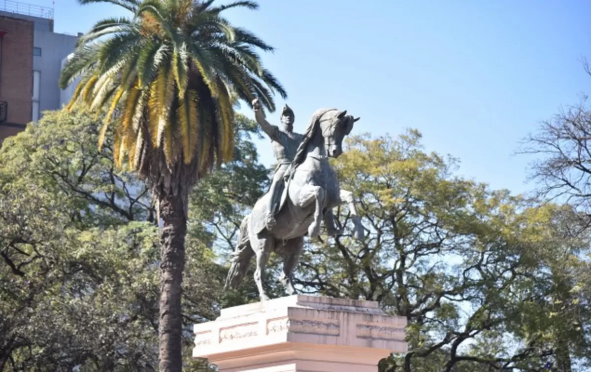 MONUMENTO DE SAN MARTÍN.