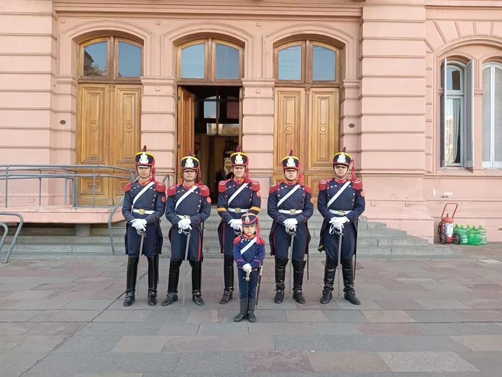 El pequeño granadero cumplió su sueño y lo invitaron a homenajear al general San Martín