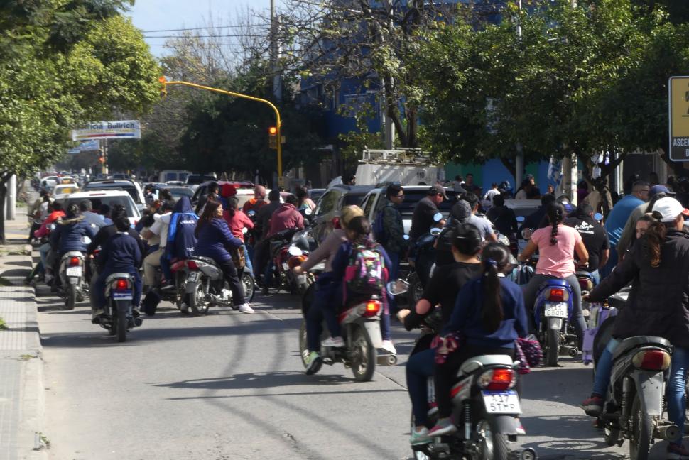 SECUESTRADOS. Los rodados retenidos por infracciones se amotonan en predios municipales. FOTOS LA GACETA/ Osvaldo Ripoll