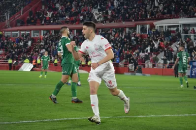 Huracán venció a Banfield en un duelo clave por la permanencia