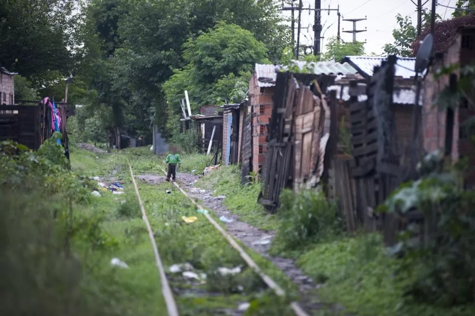 BARRIOS POPULARES. 45.000 familias viven en villas y asentamientos. 