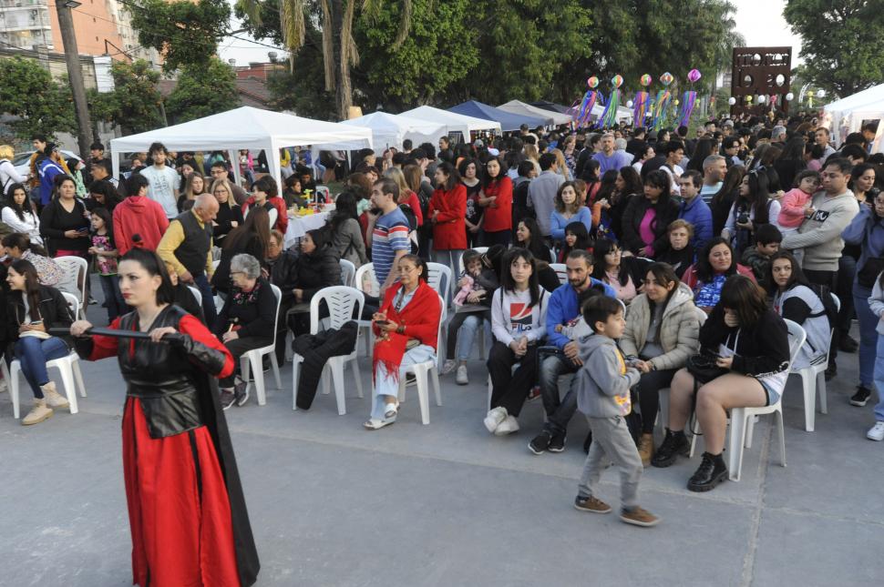 ENTRETENIMIENTO. Una buena parte del público estuvo conformada por familias con niños.