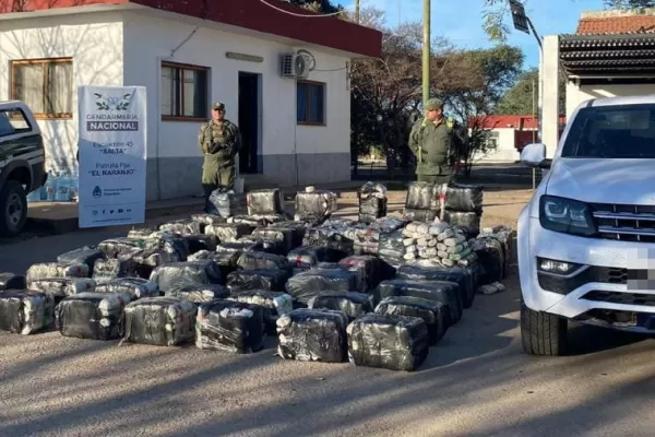 Secuestran más de una tonelada de hojas de coca