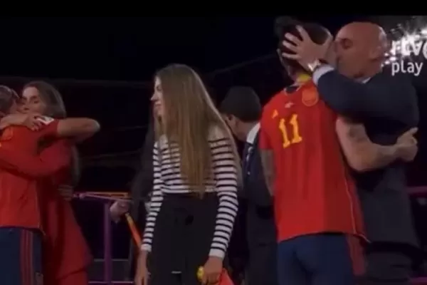 ¿Protegerme de qué?: Jenni Hermoso no fue convocada y se desató el escándalo en España