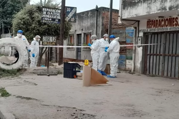 En el barrio Autopista Sur: podrían haberlo acribillado a balazos por error