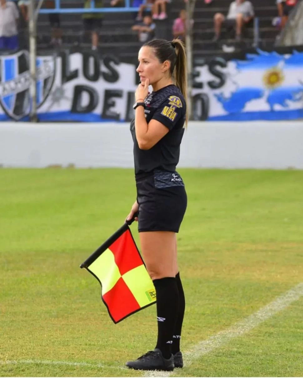 EXPERIENCIA. La chaqueña Mariana Duré comenzó con el arbitraje en 2010. 