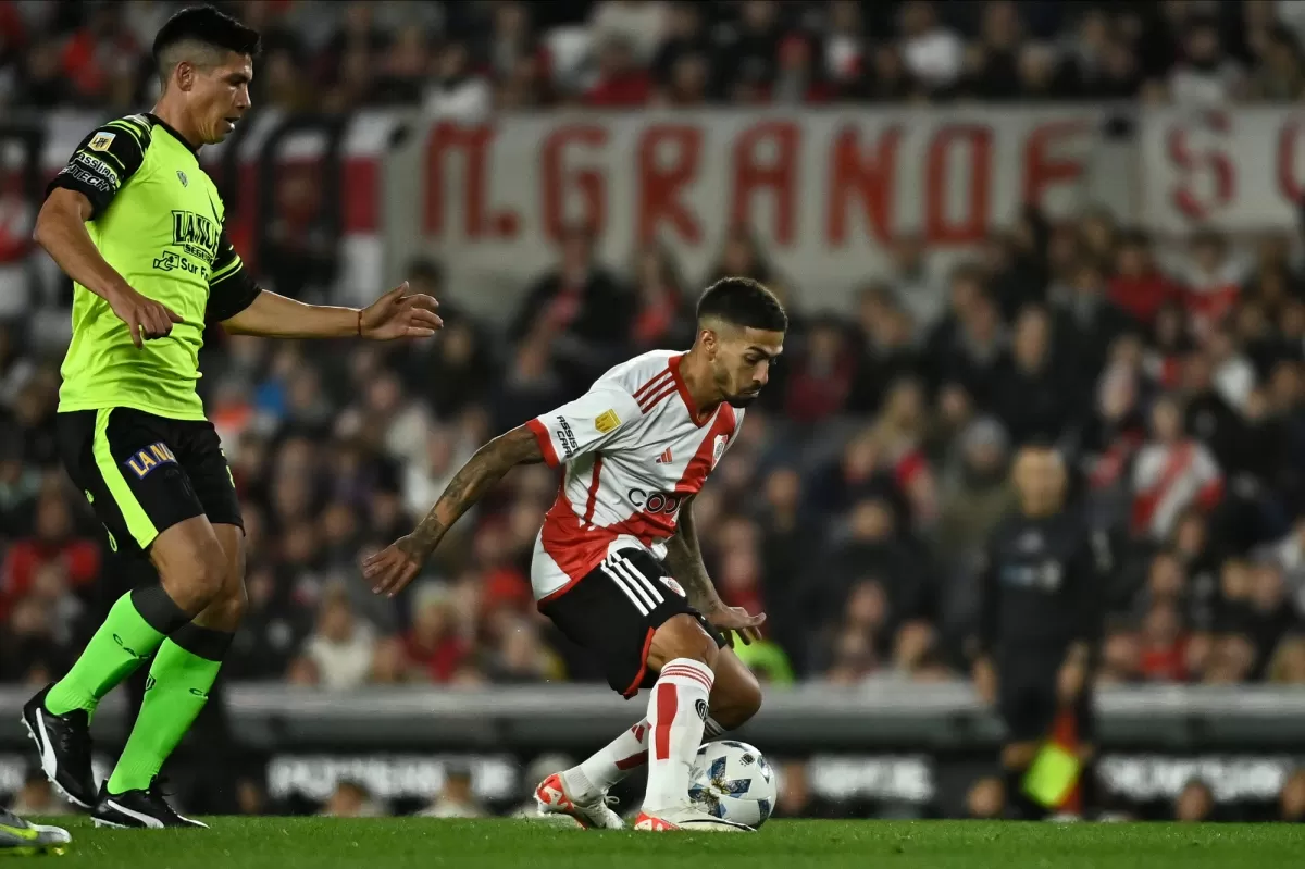 River aplastó 5 a 1 a Barracas en el Monumental