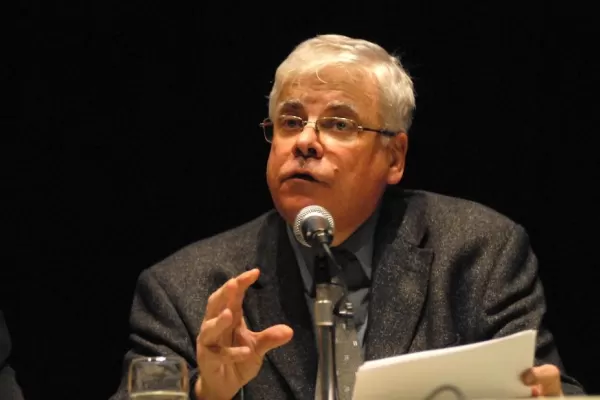 Luis Alberto Romero: El nudo de nuestro desconcierto es que la opción a los Kirchner sea alguien con tantos rasgos populistas